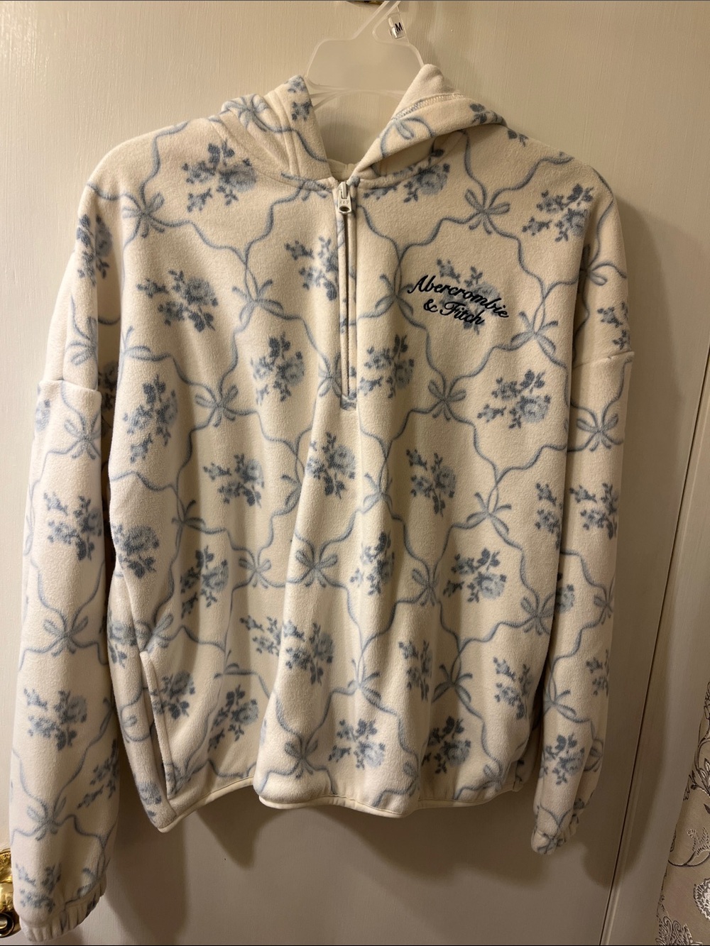Abercrombie & Fitch Cream and Light Blue Floral Half-Zip Hoodie